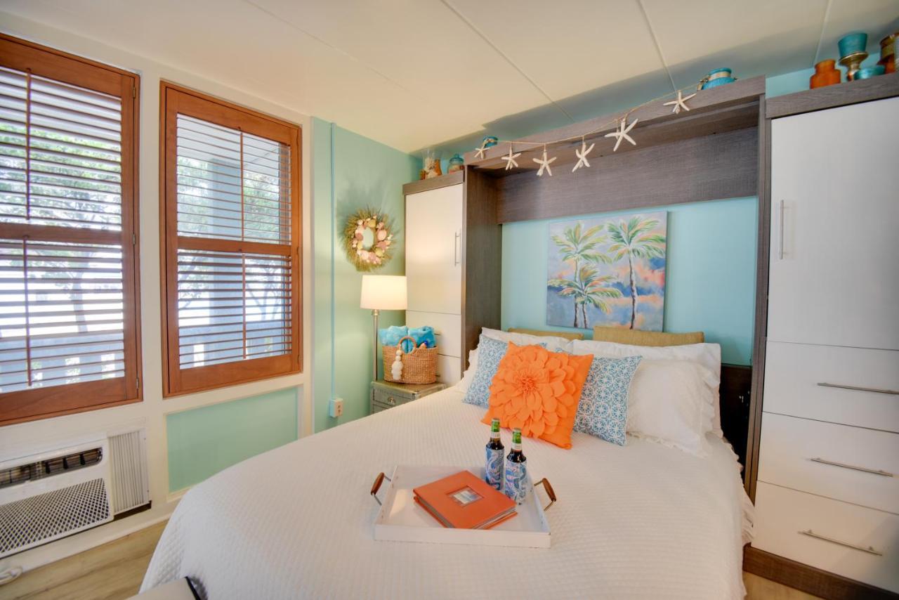 Chic Virginia Beach Retreat - Pool, Steps To Beach Eksteriør bilde