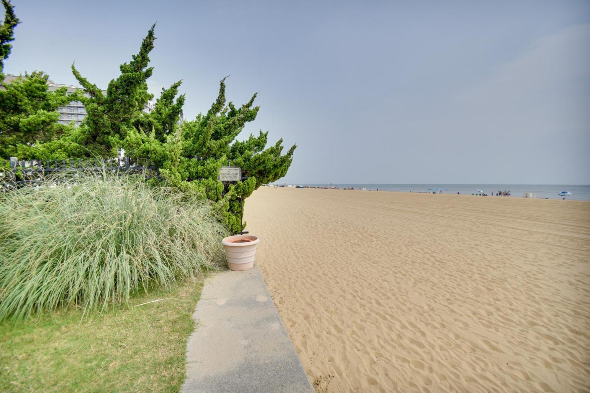 Chic Virginia Beach Retreat - Pool, Steps To Beach Eksteriør bilde